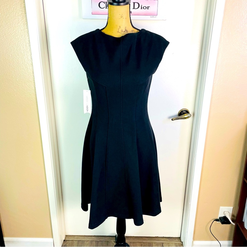 Maggy London Women Size 10 Black Sleeveless Dress A Line Zip Classic Party NWT